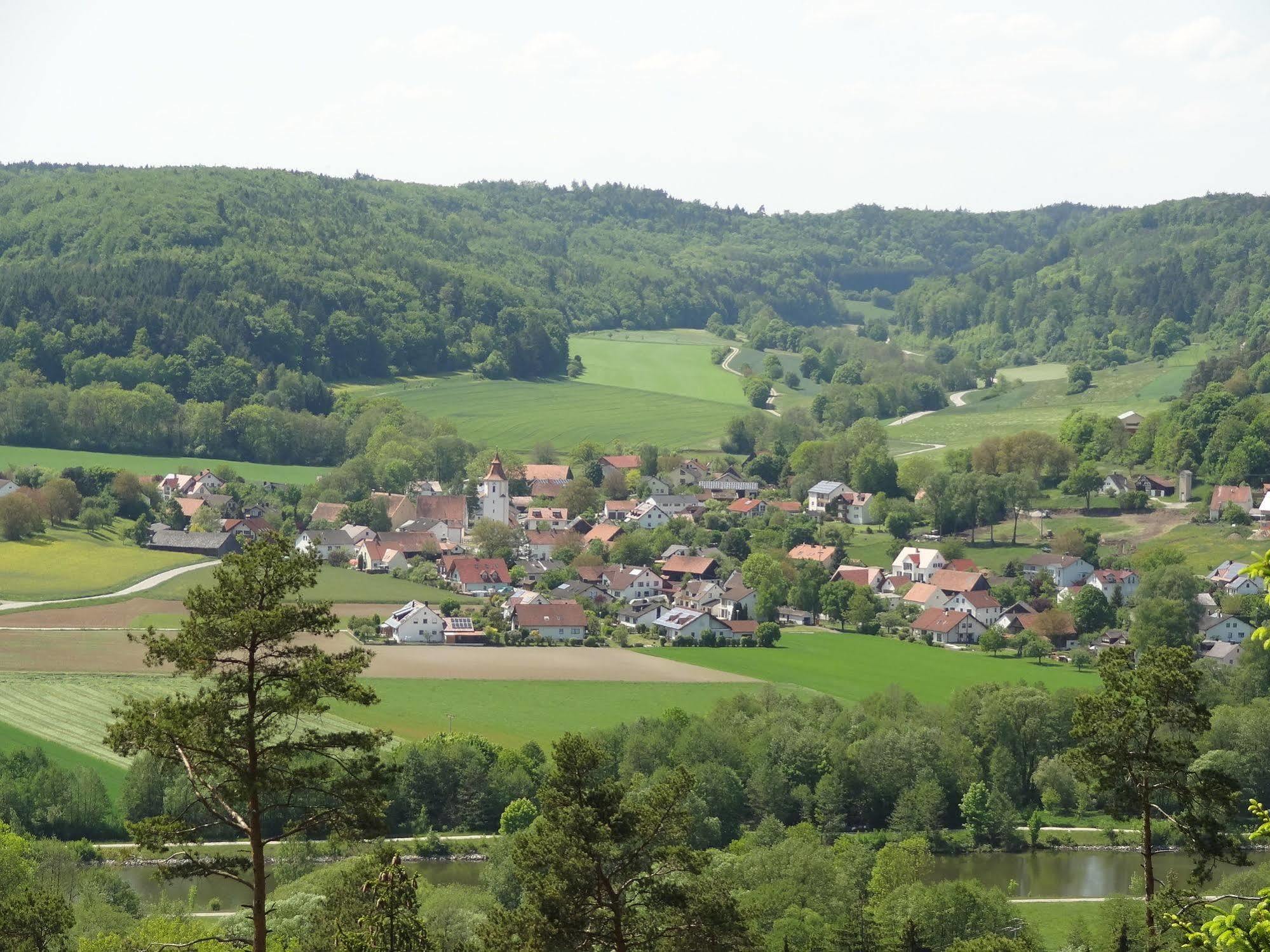 Donauer Im Altmuehltal - Ferienwohnungen Biberbach  Экстерьер фото