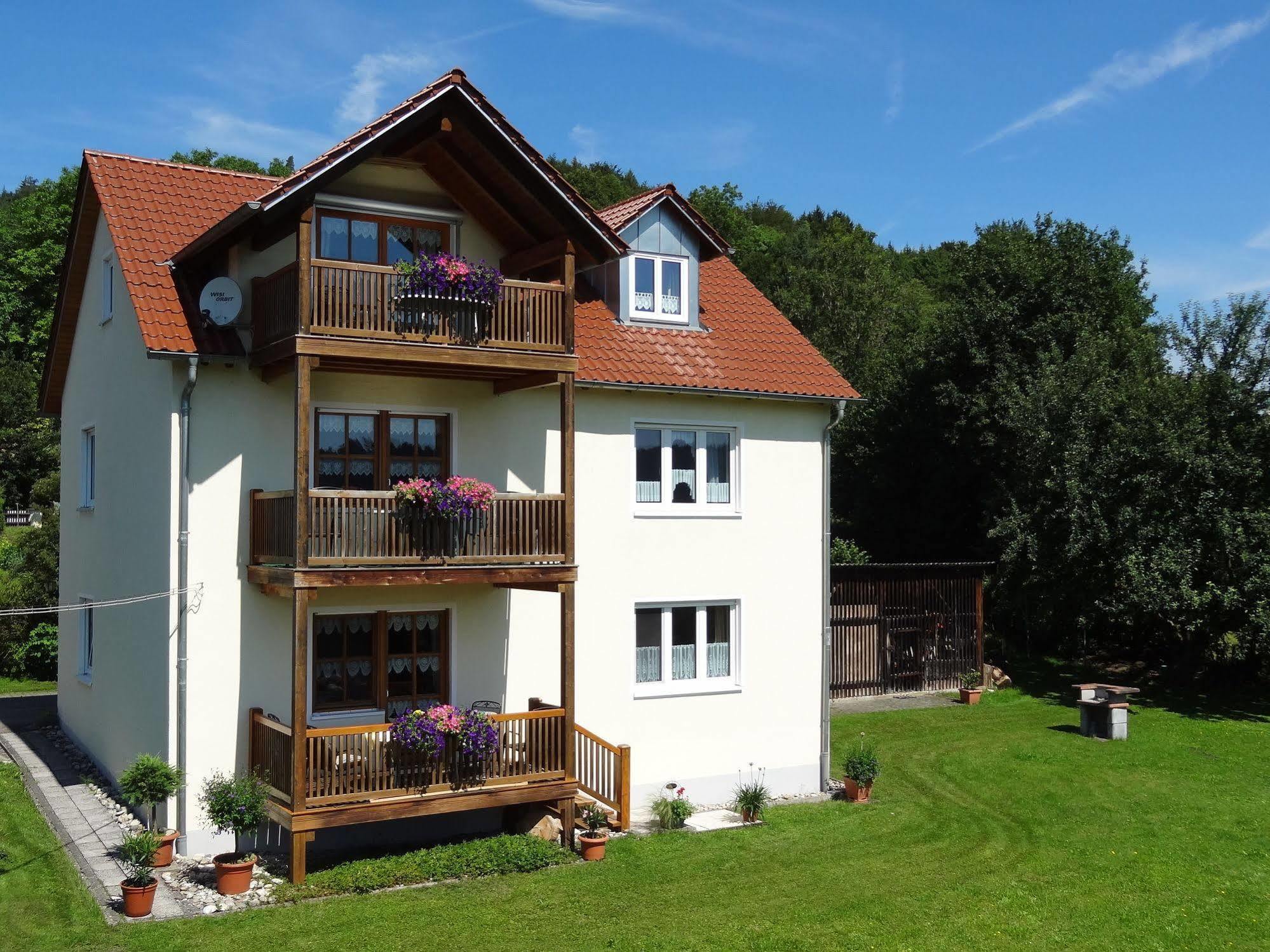 Donauer Im Altmuehltal - Ferienwohnungen Biberbach  Экстерьер фото